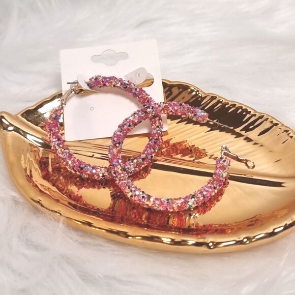 PINK CONFETTI HOOP EARRINGS - Picture 3 of 6